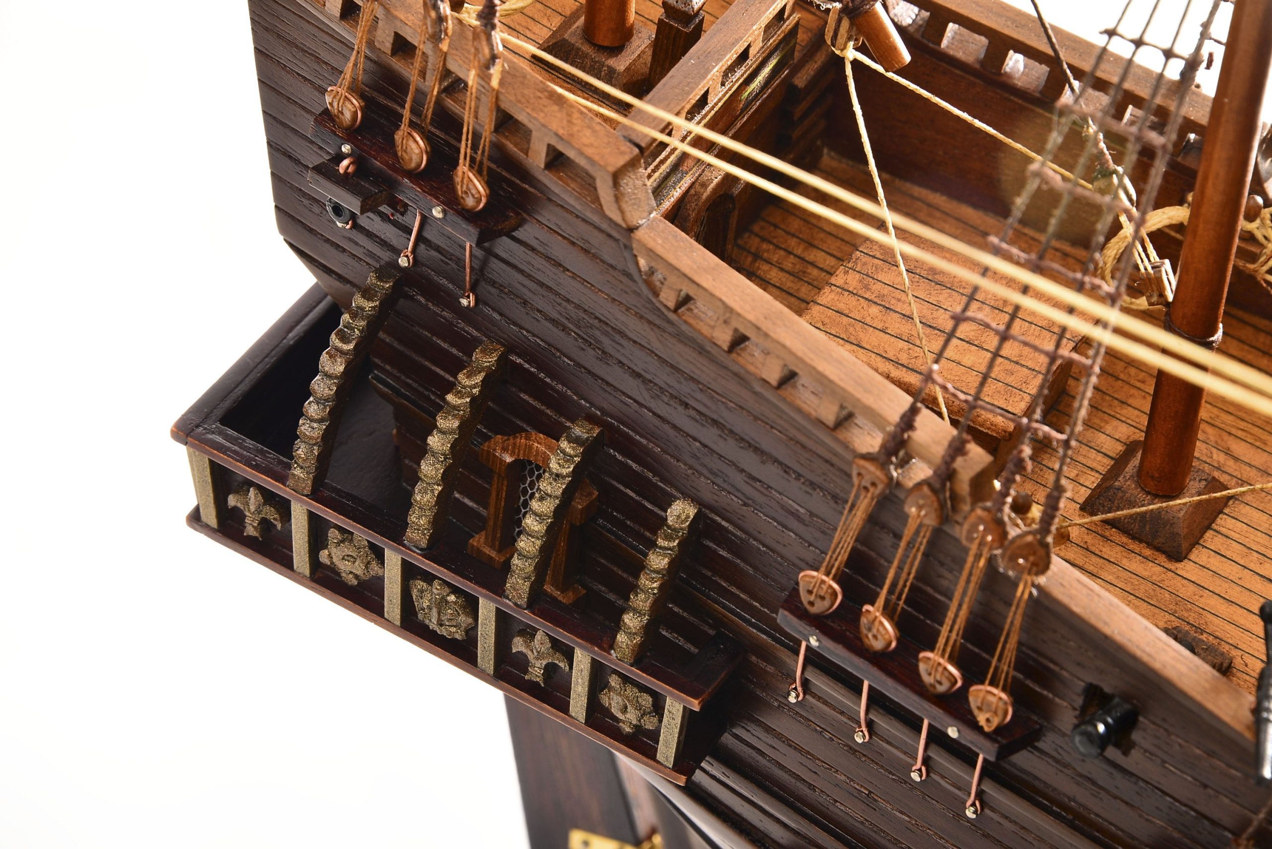 1803-10782-Hms-Revenge-Model-Ship-scaled-1.jpg
