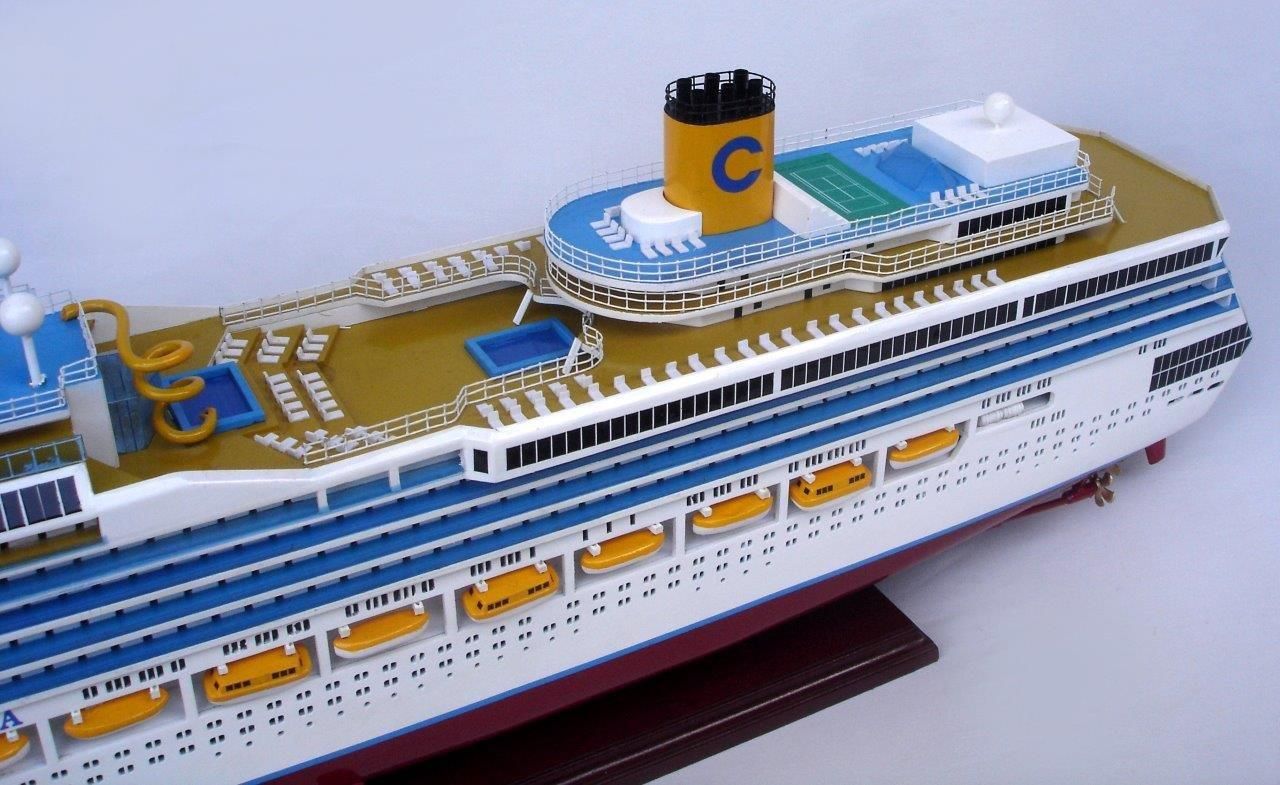 1987-11684-Costa-Fortuna-wooden-model-boat.jpg