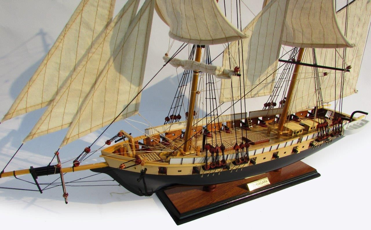 2013-11841-Uss-Niagara-wooden-model-ship.jpg
