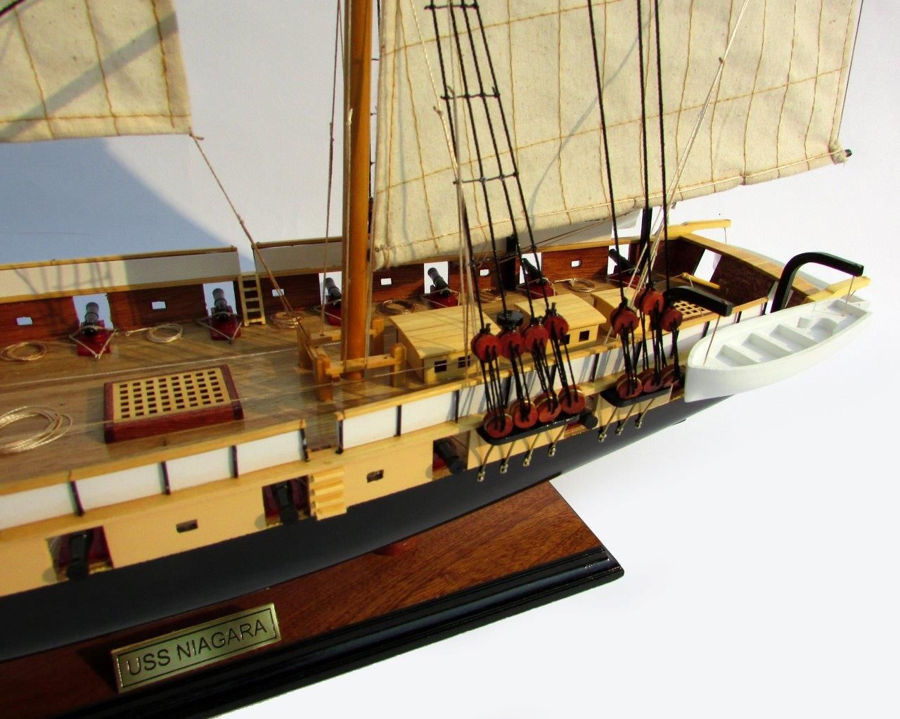 2013-11843-Uss-Niagara-wooden-model-ship.jpg