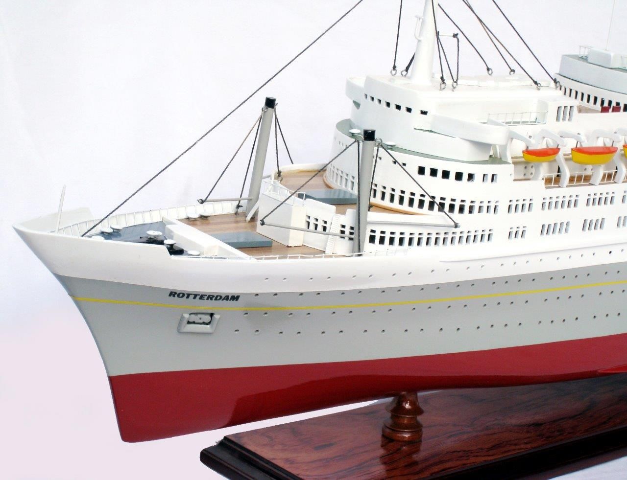 2024-11901-SS-Rotterdam-ship-model.jpg