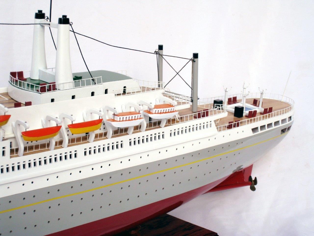 2024-11903-SS-Rotterdam-ship-model.jpg
