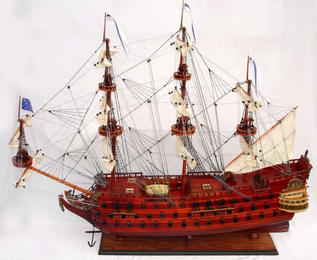 2030-11978-Le-Furiex-Model-Ship.jpg