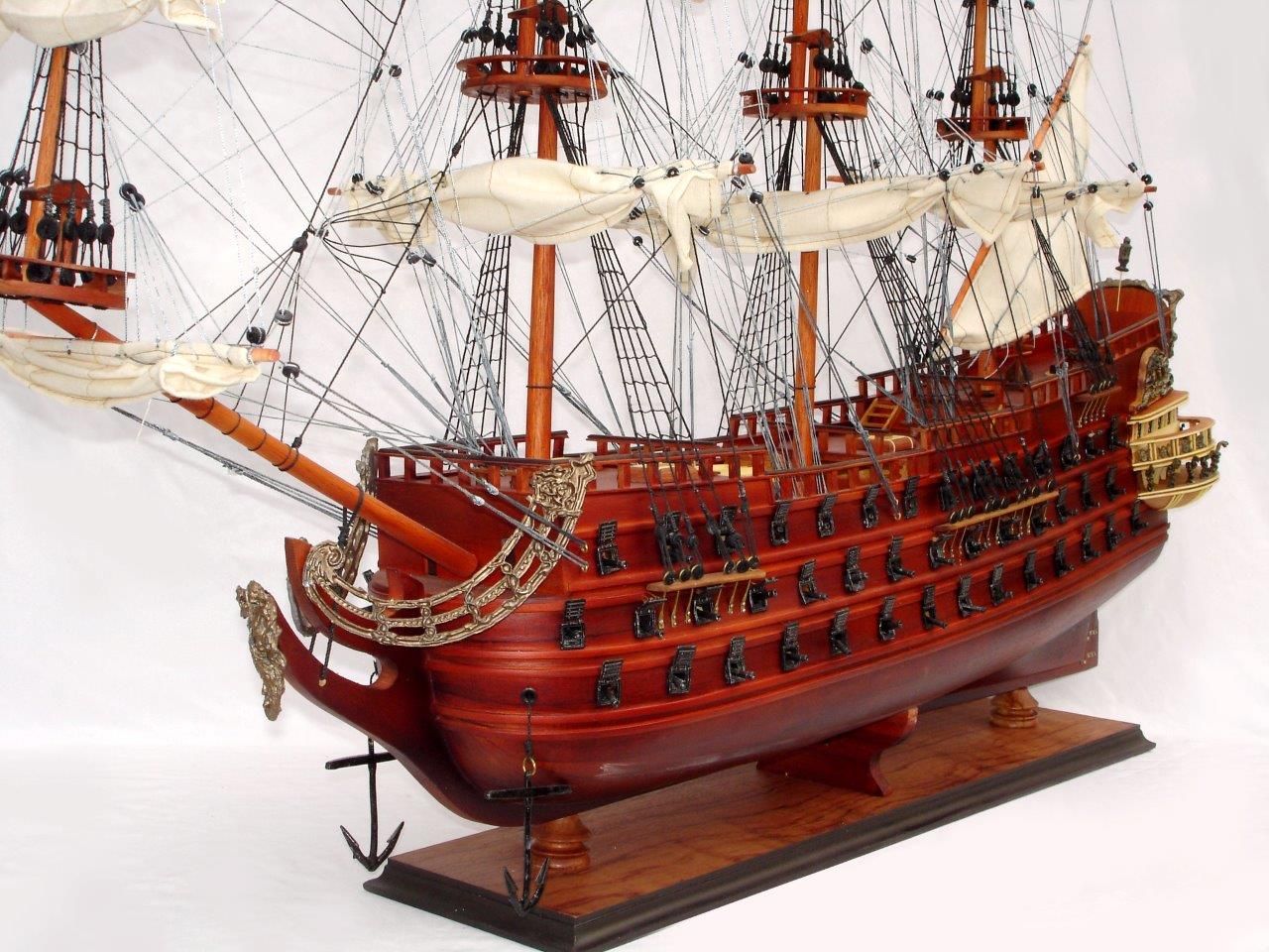 2030-11979-Le-Furiex-Model-Ship.jpg