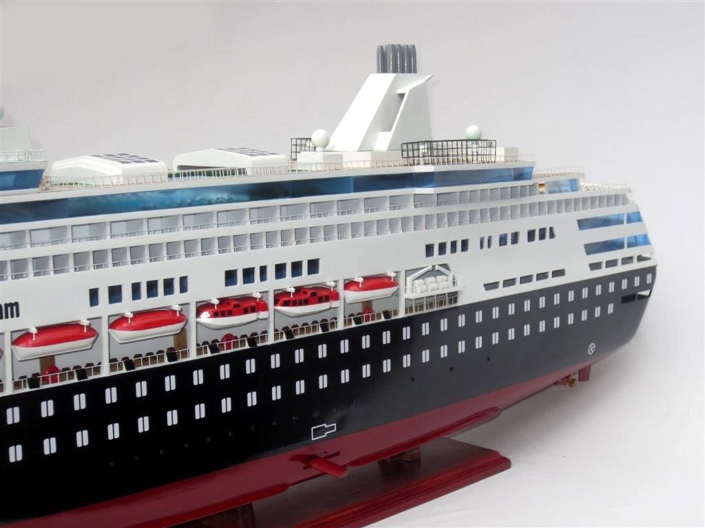 2032-12002-Maasdam.jpg