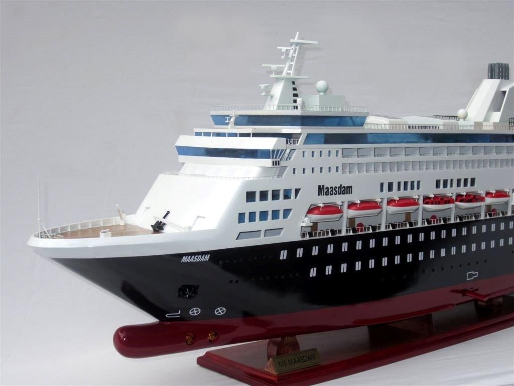 2032-12003-Maasdam.jpg