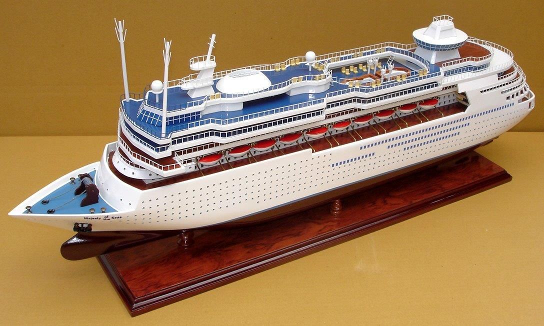 Majesty of the Seas Display Ship Model - GN