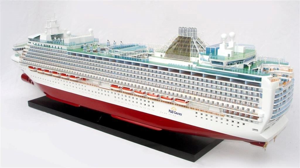 2034-12555-MS-Azura-Model-Boat.jpg