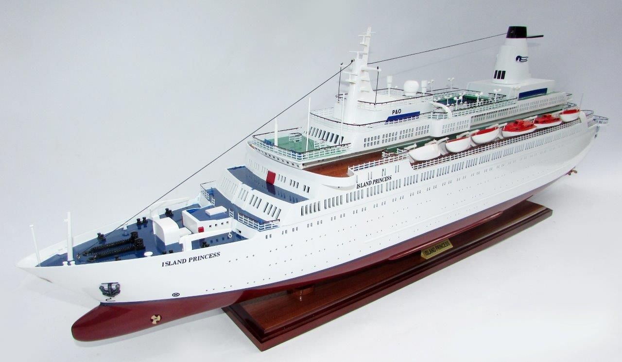 2035-12014-MS-Island-Princess.jpg