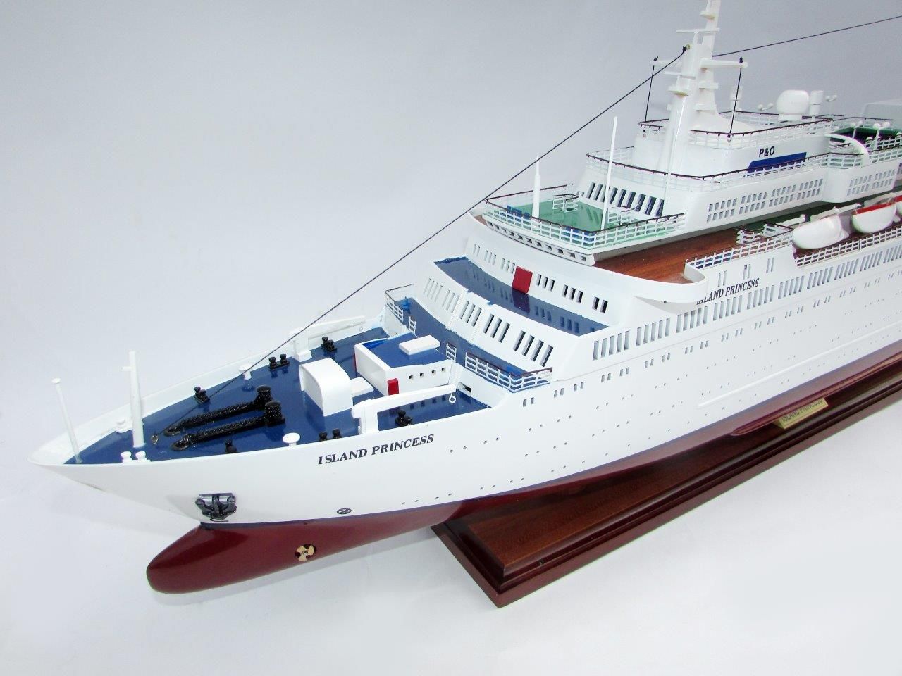 2035-12016-MS-Island-Princess.jpg