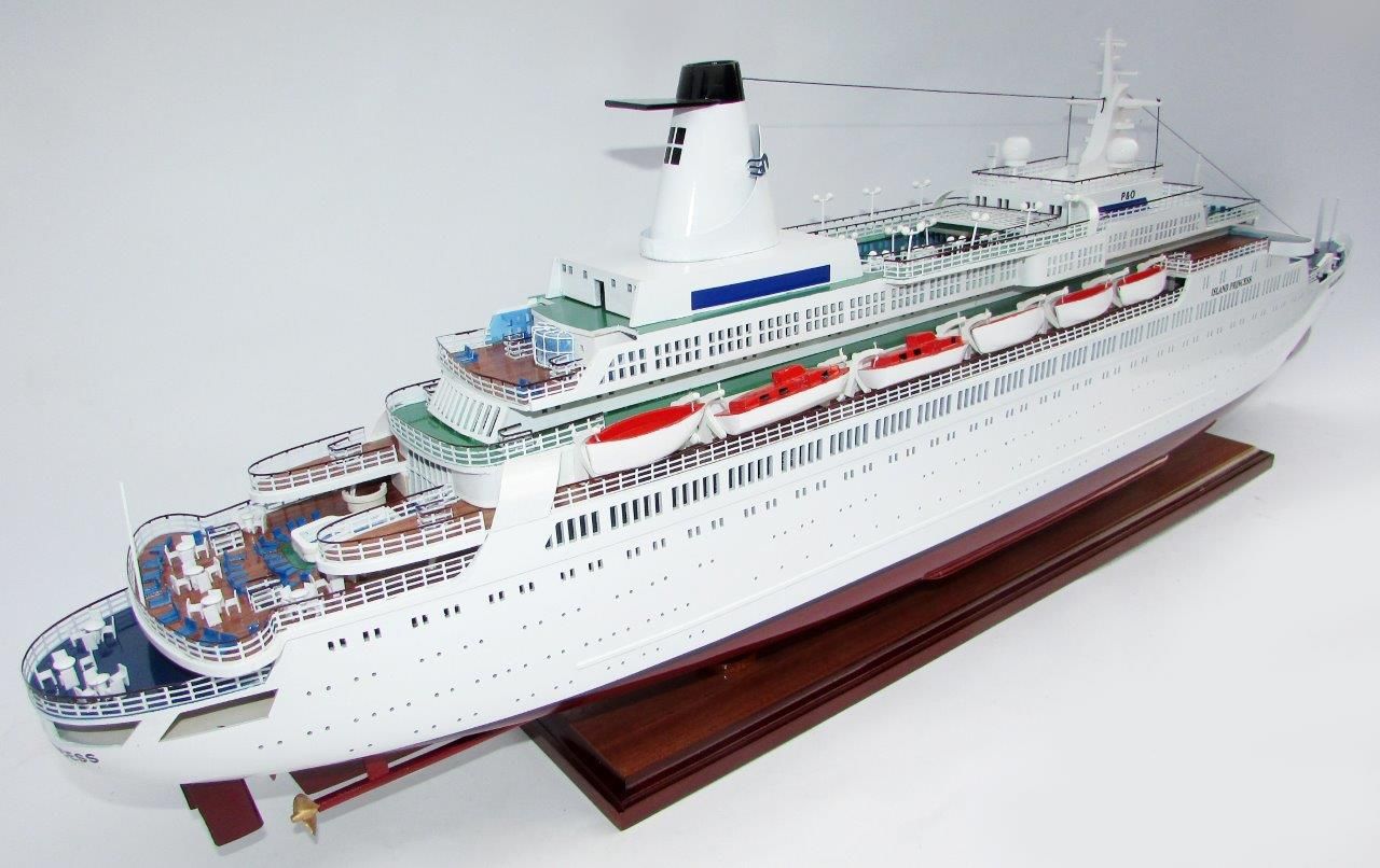 2035-12020-MS-Island-Princess.jpg