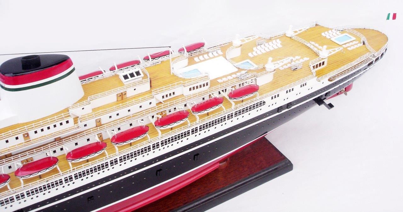 2052-12766-SS-Cristoforo-Colombo-ship-model.jpg