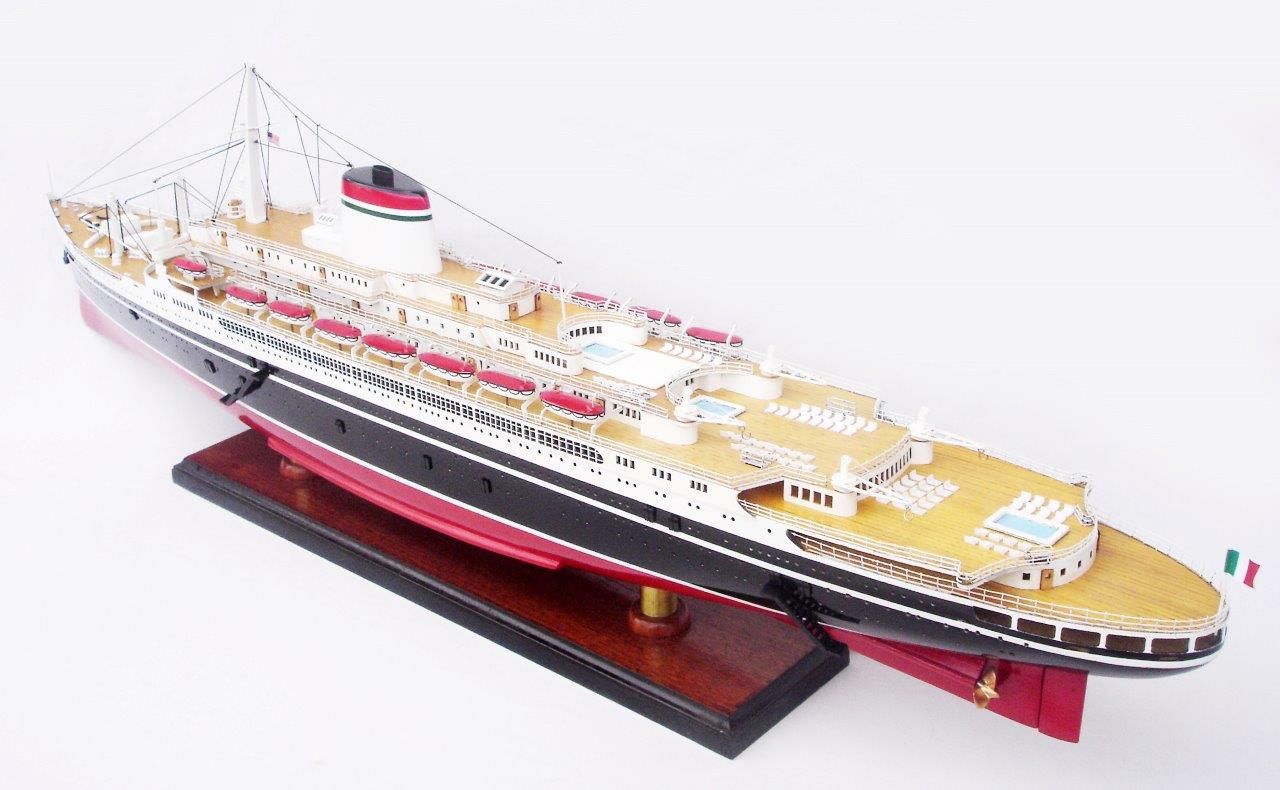 2052-12767-SS-Cristoforo-Colombo-ship-model.jpg