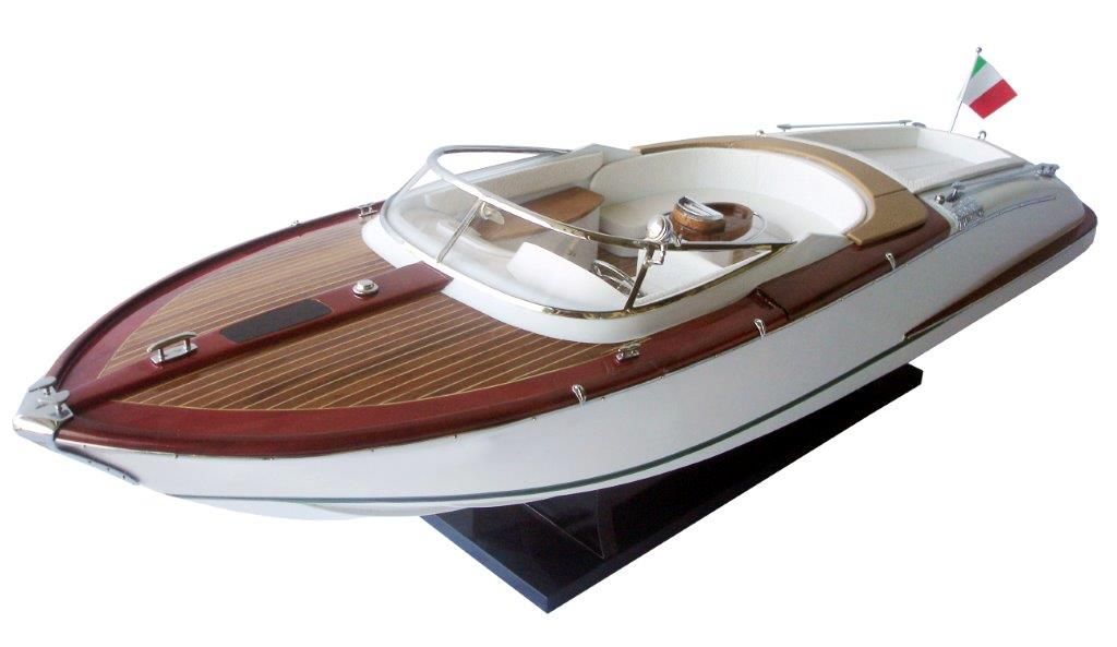 2063-12748-Riva-Aquariva-Gucci-ship-model.jpg