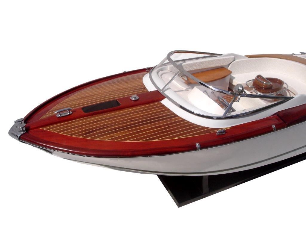 2063-12749-Riva-Aquariva-Gucci-ship-model.jpg