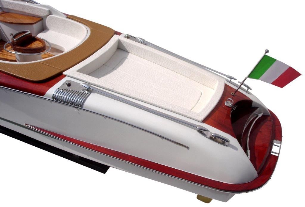 2063-12752-Riva-Aquariva-Gucci-ship-model.jpg
