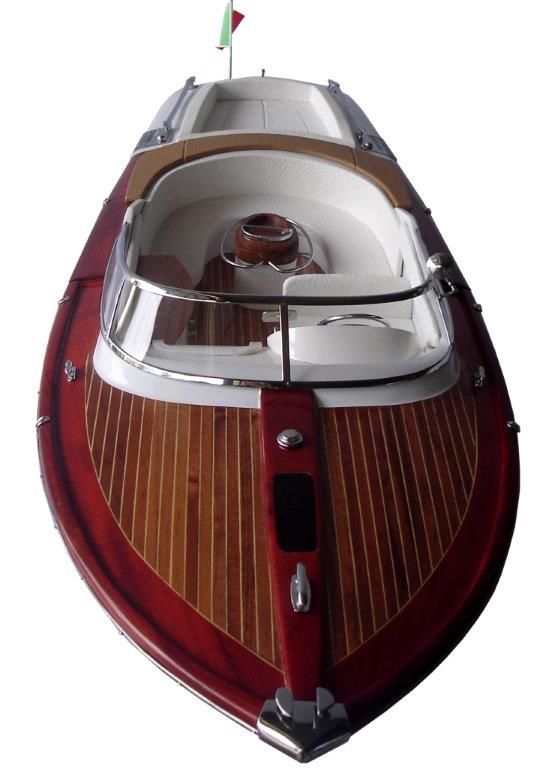 2063-12755-Riva-Aquariva-Gucci-ship-model.jpg