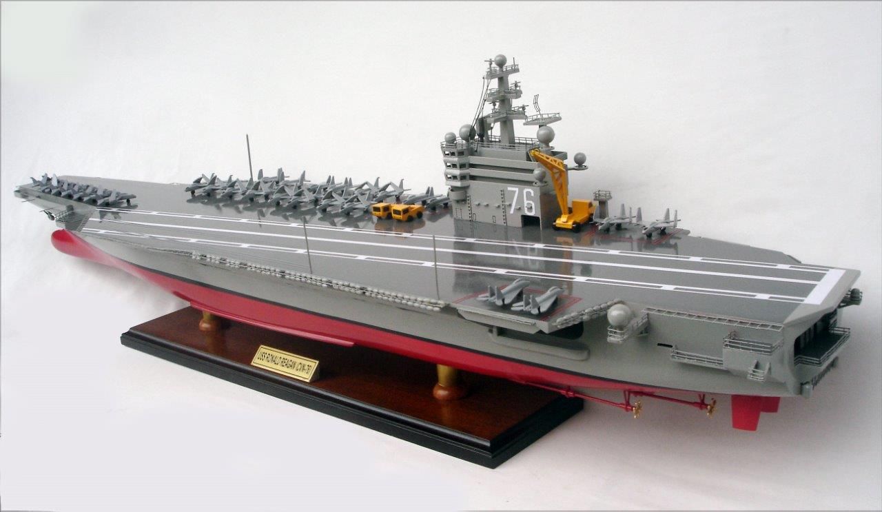 2064-12850-USS-Ronald-Reagan-CVN-76-Model-Aircraft-Carrier.jpg