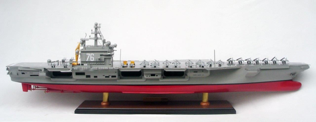 2064-12854-USS-Ronald-Reagan-CVN-76-Model-Aircraft-Carrier.jpg