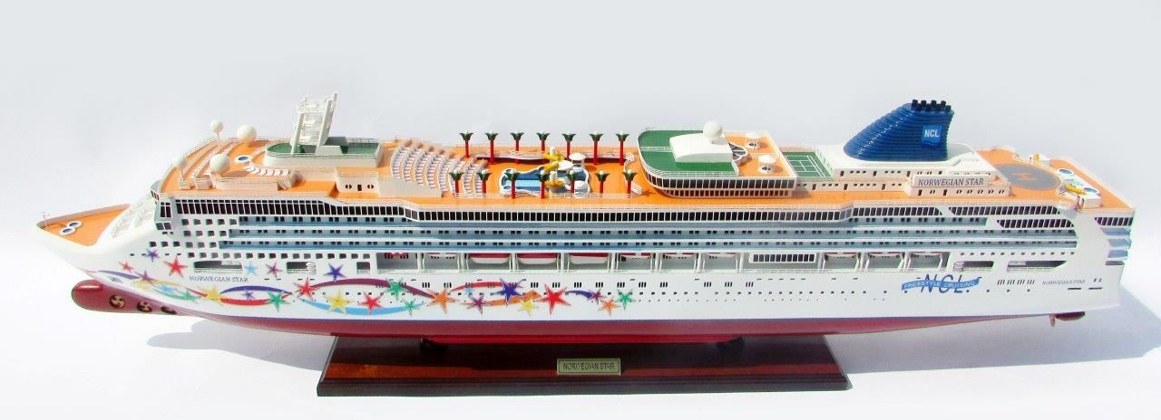 2084-12371-Norwegian-Star-Ship-Model.jpg