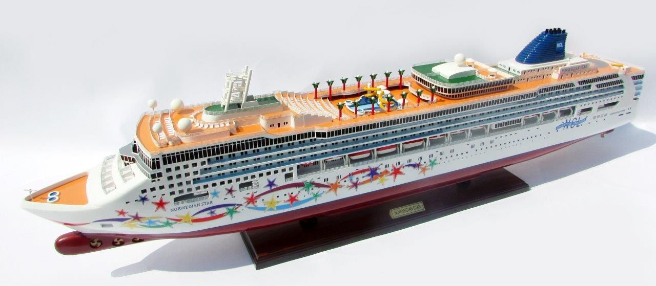 2084-12372-Norwegian-Star-Ship-Model.jpg