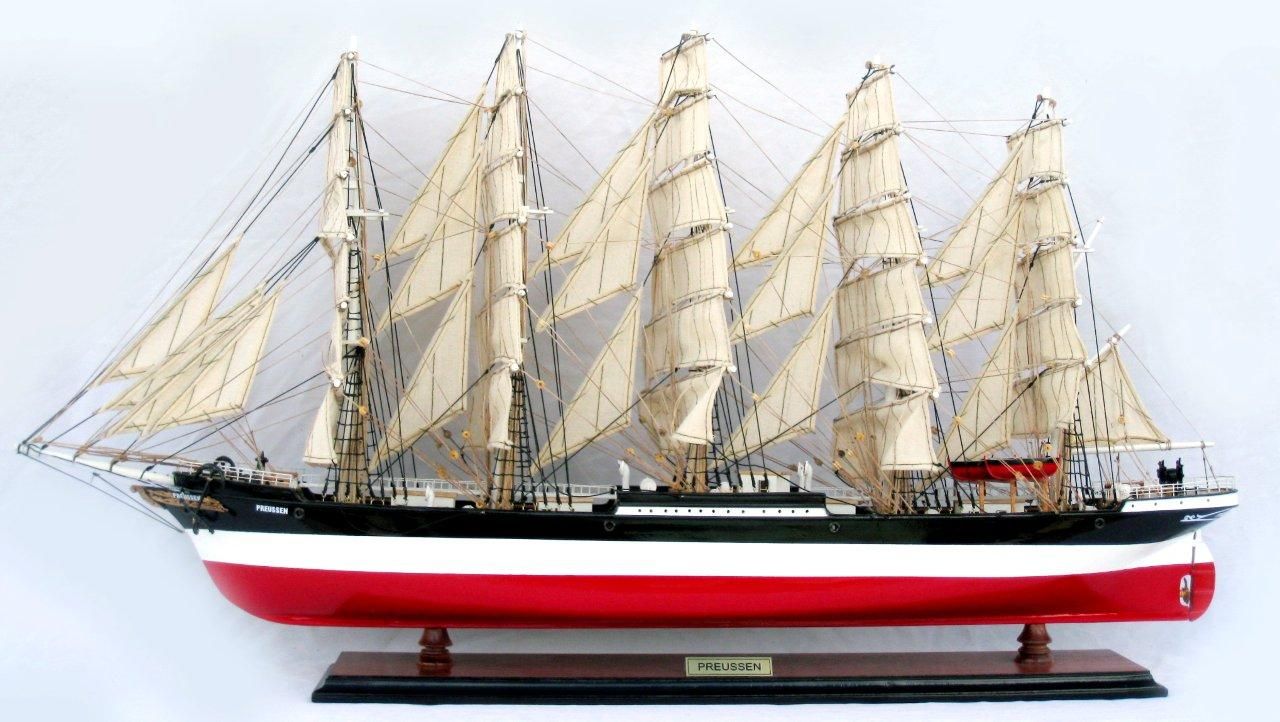 Preussen Display Ship Model - GN