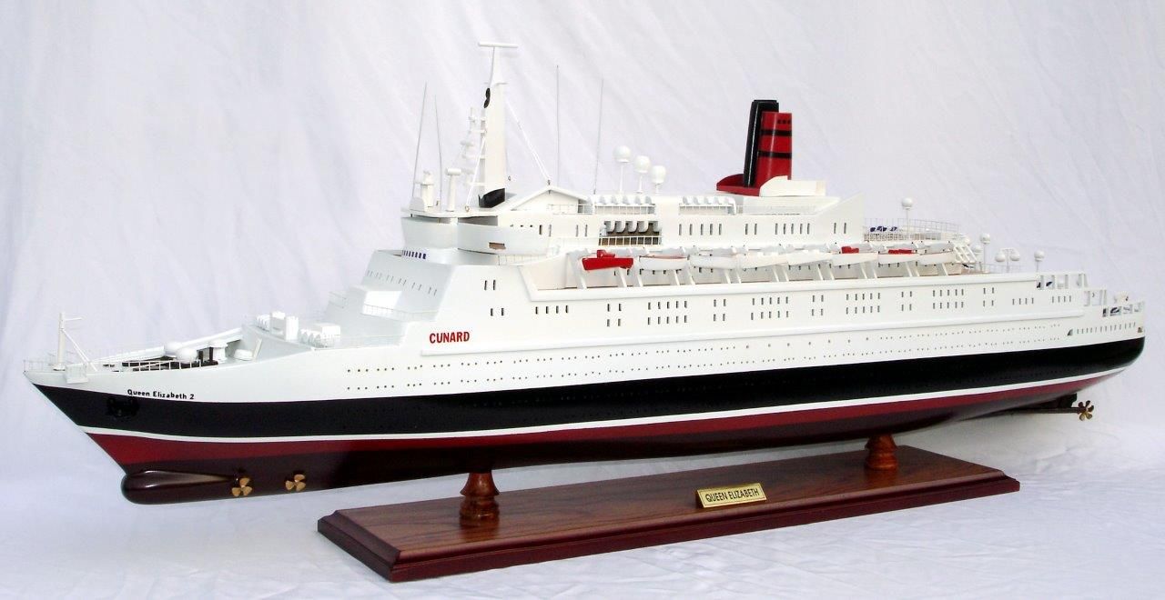 2088-12394-Queen-Elizabeth-2-Ship-Model.jpg