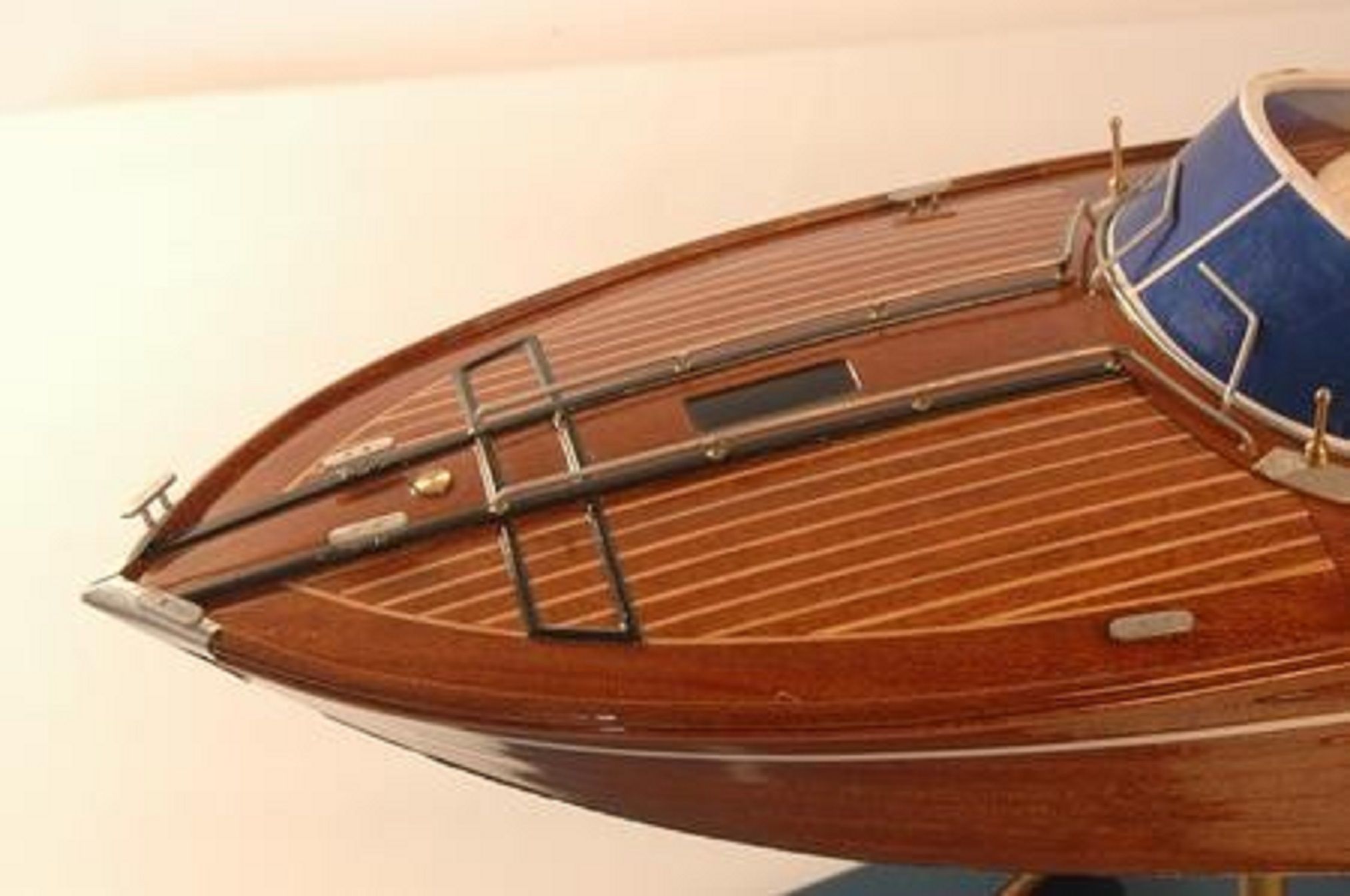 226-7581-Riva-Rama-44-model-boat-Premier-Range.jpg