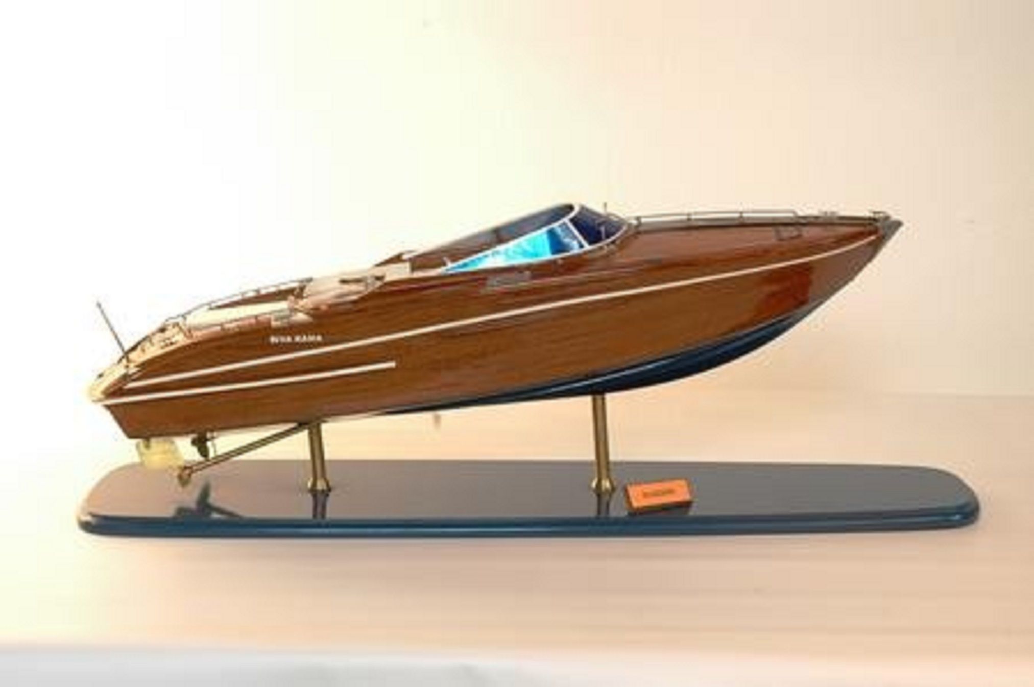 226-7583-Riva-Rama-44-model-boat-Premier-Range.jpg