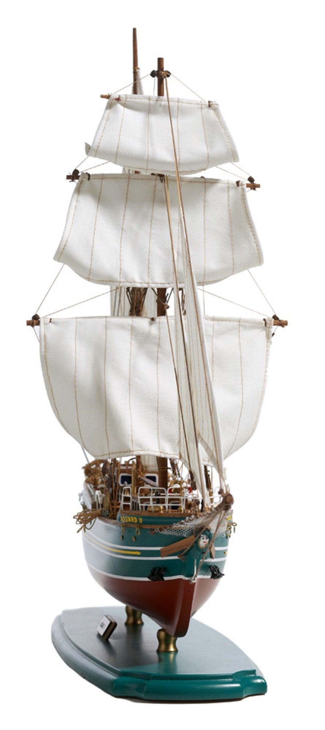 231-6660-Asgard-II-model-ship-scaled-1.jpg