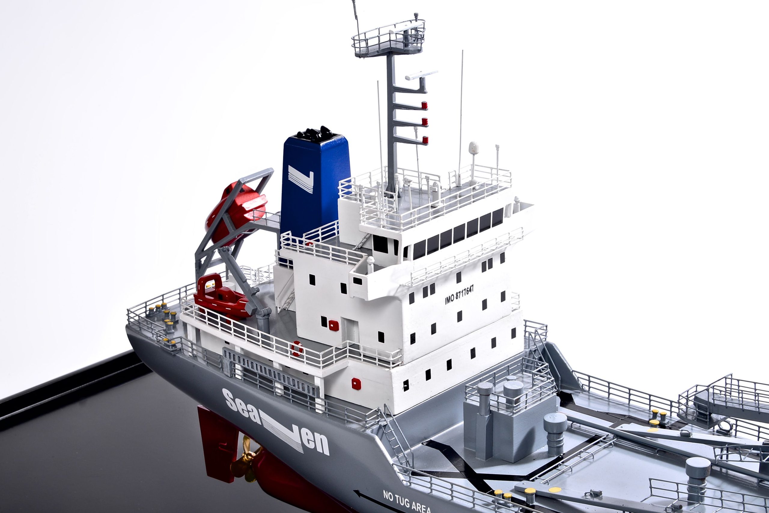 2474-14119-Seaven-Luck-Model-Ship-scaled-1.jpg