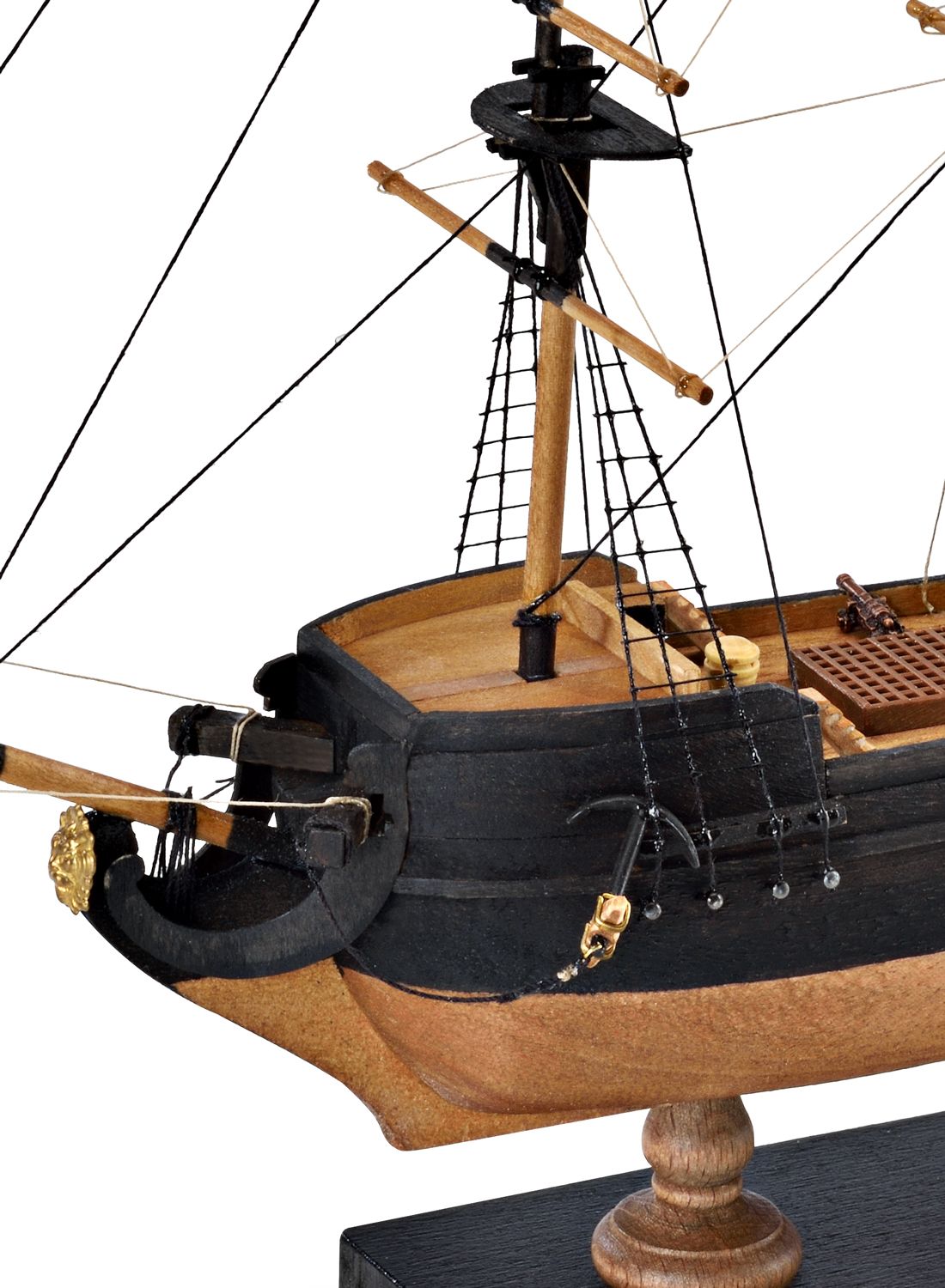 2507-14259-Pirate-Ship-Model-Boat-Kit-60001.jpg