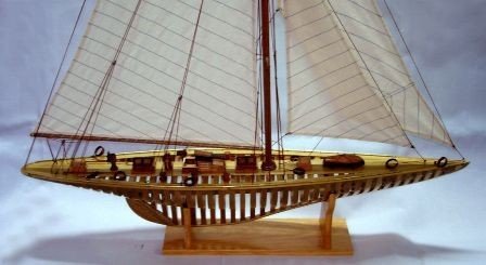 Endeavour Frame hull Display Ship Model (Standard Range) - GN