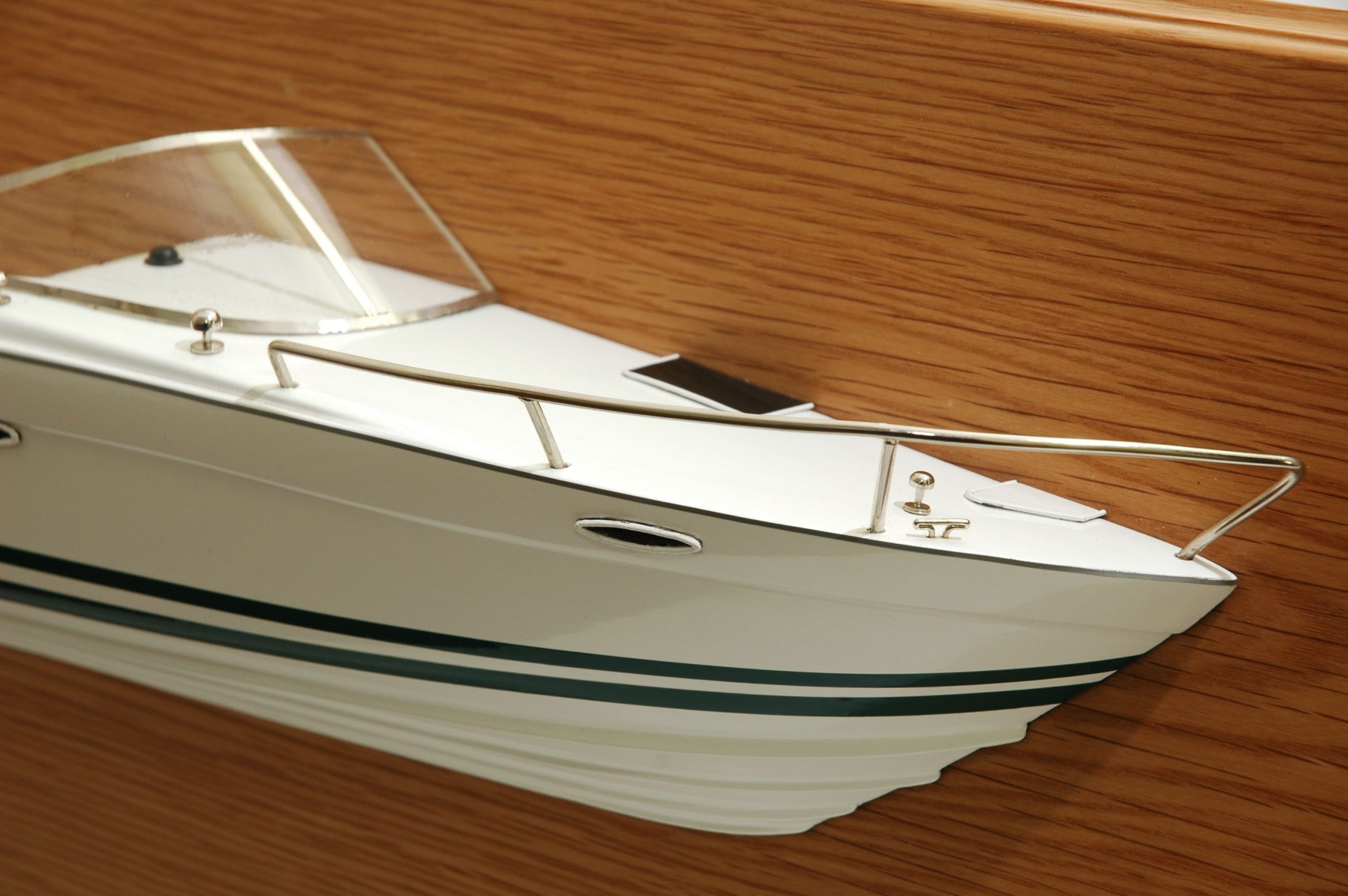 Sea Ray 225 Weekender (2001) half Display Ship Model - Premier Ship Models