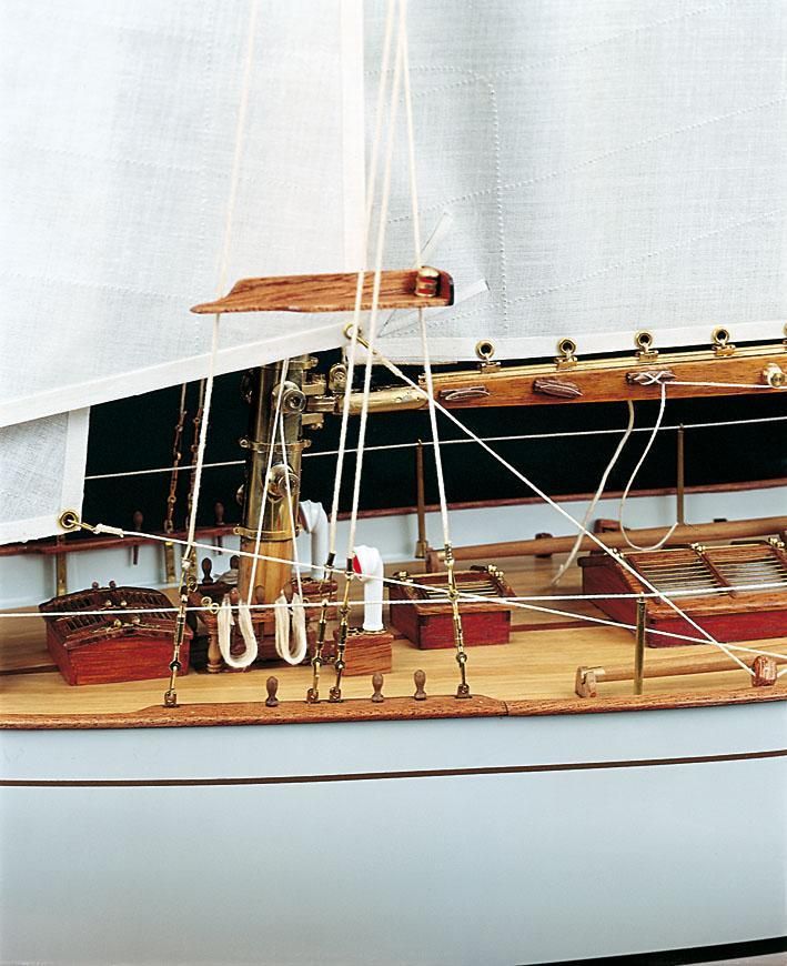 370-14103-Dorade-Model-Boat-kit-Amati-1605.jpg