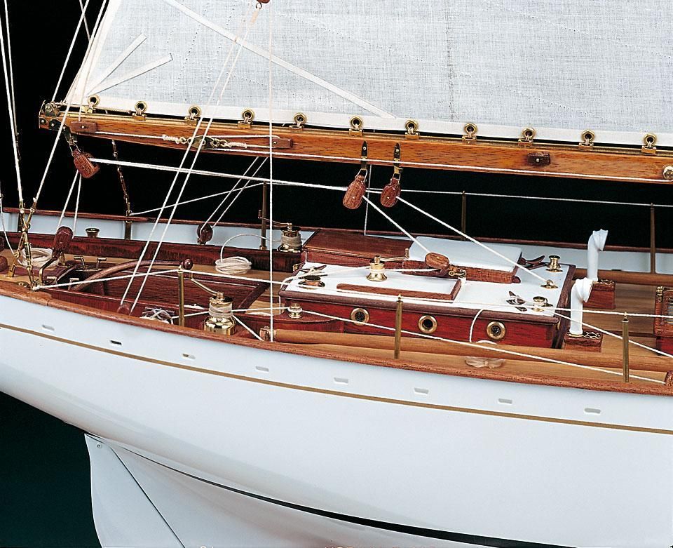 370-14104-Dorade-Model-Boat-kit-Amati-1605.jpg