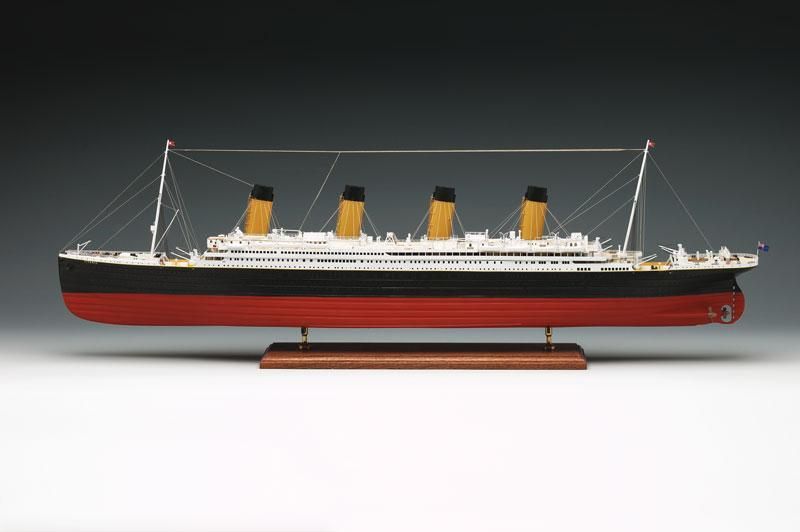 Titanic Model Boat Kit - Amati