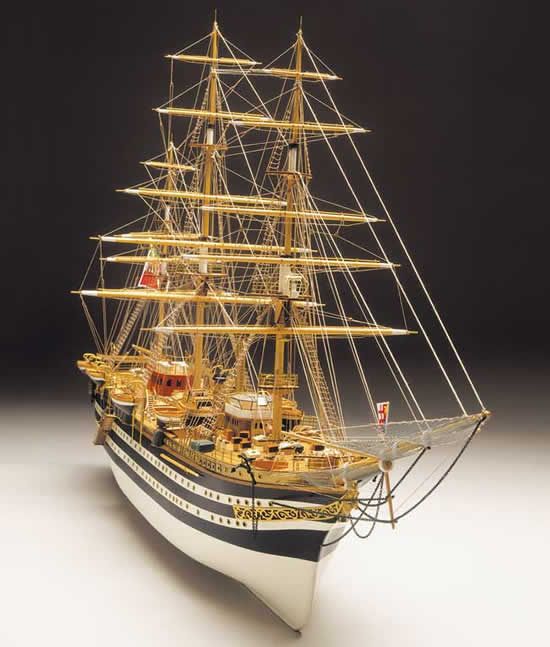 Amerigo Vespucci Model Boat Kit - Mantua Models