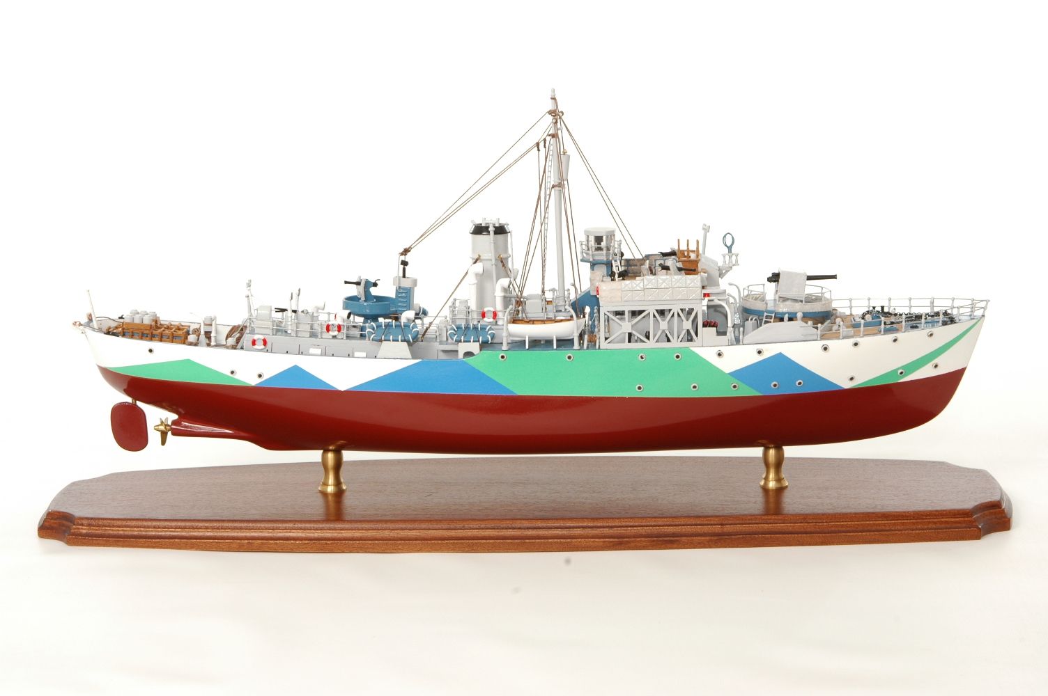 473-8718-Montbretia-Model-War-Ship.jpg