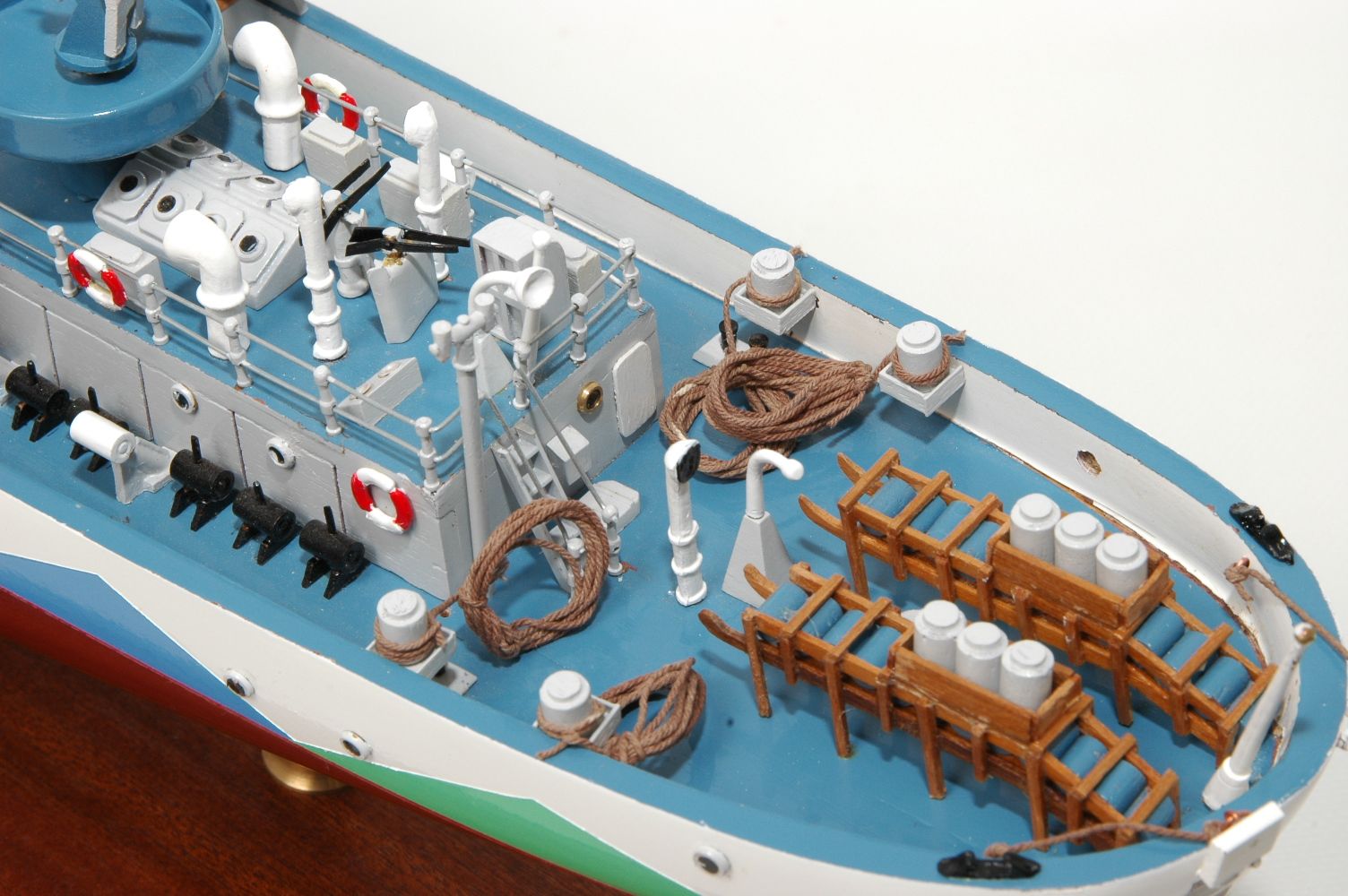 473-8719-Montbretia-Model-War-Ship.jpg