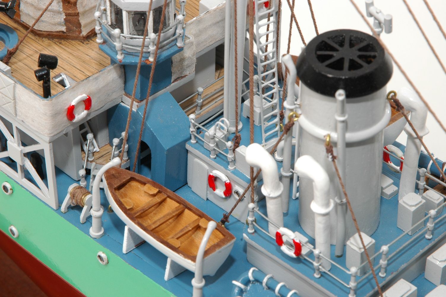 473-8722-Montbretia-Model-War-Ship.jpg