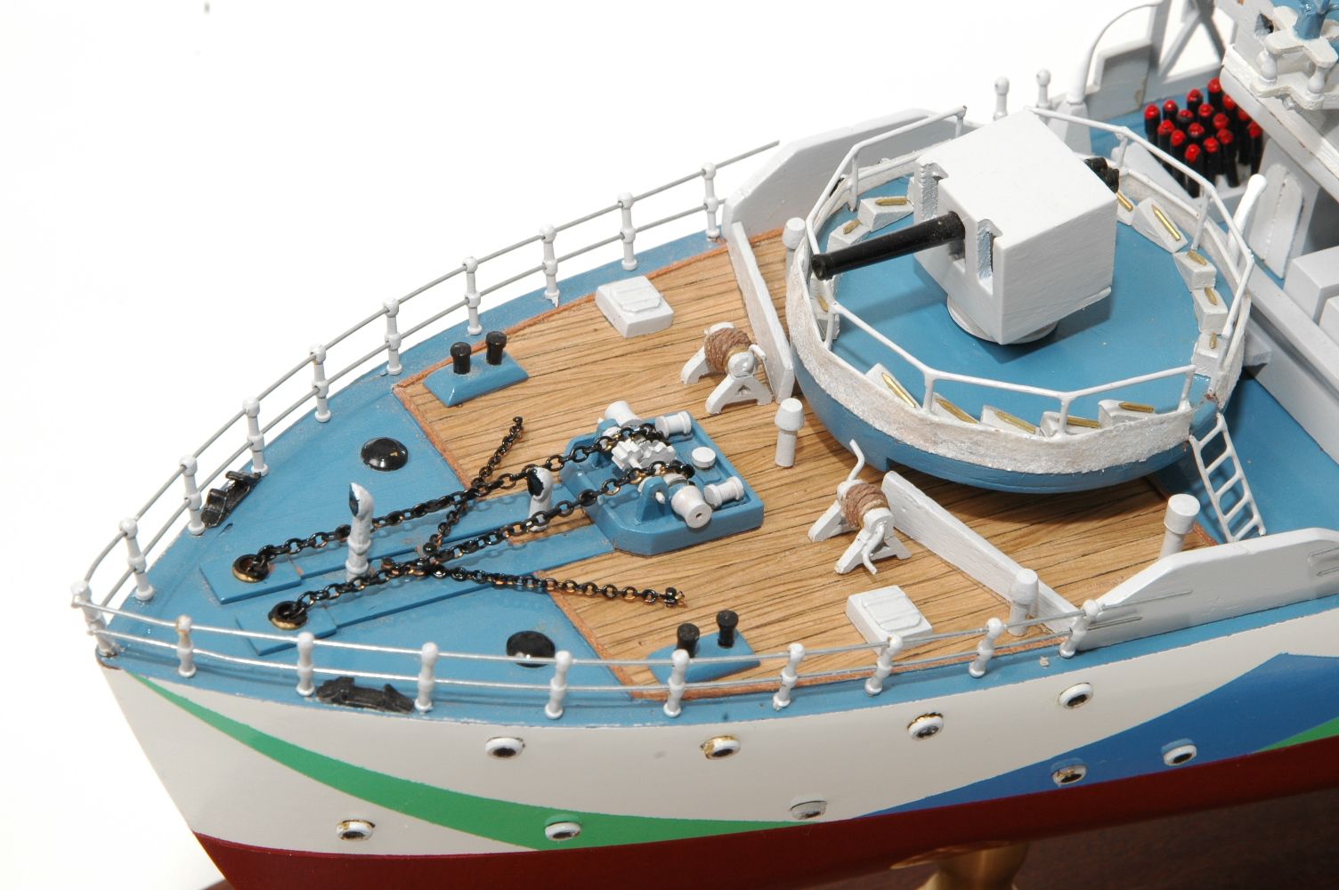 473-8724-Montbretia-Model-War-Ship.jpg