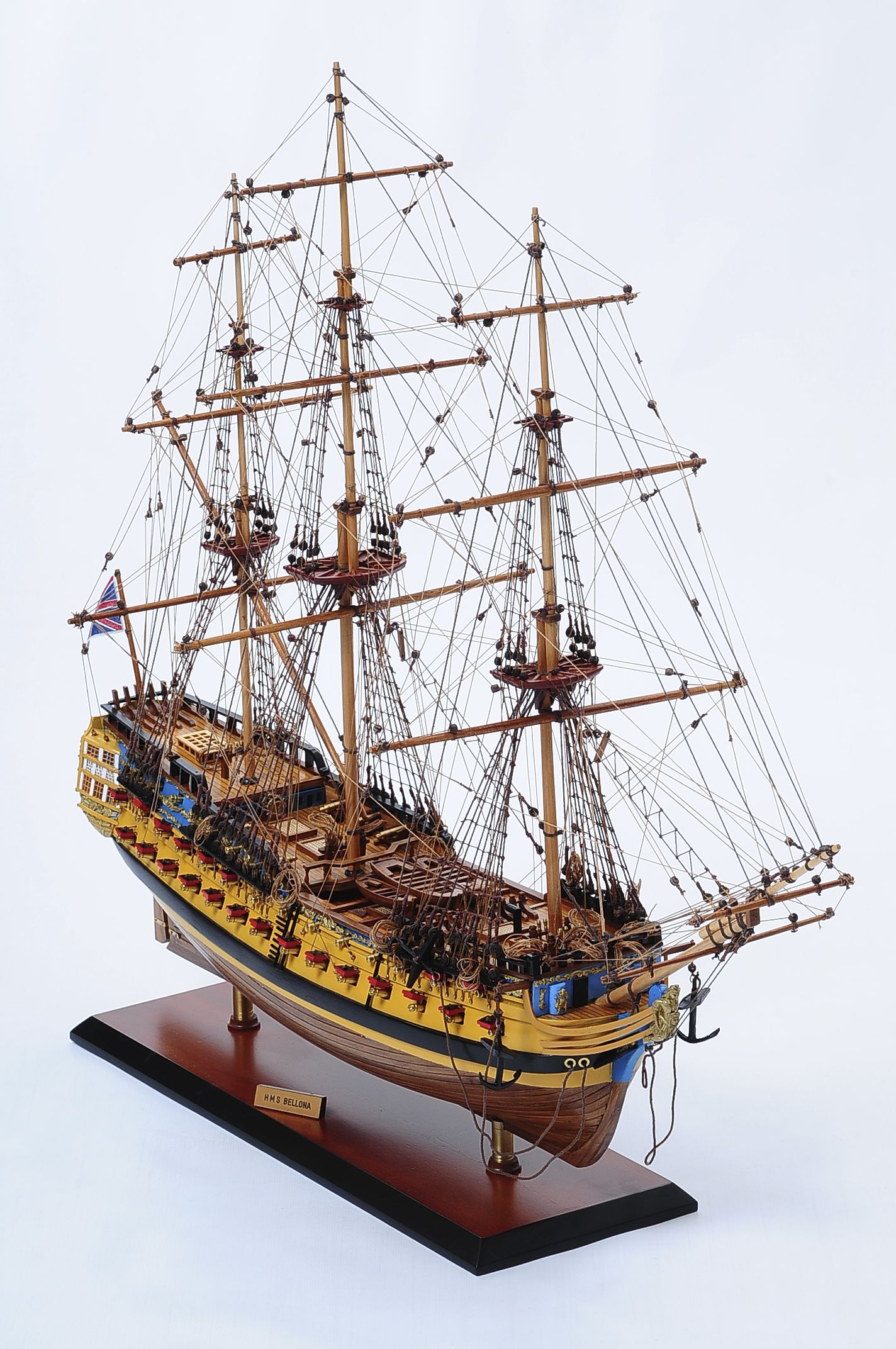 516-6139-HMS-Bellona-Model-Ship-Superior-Range.jpg
