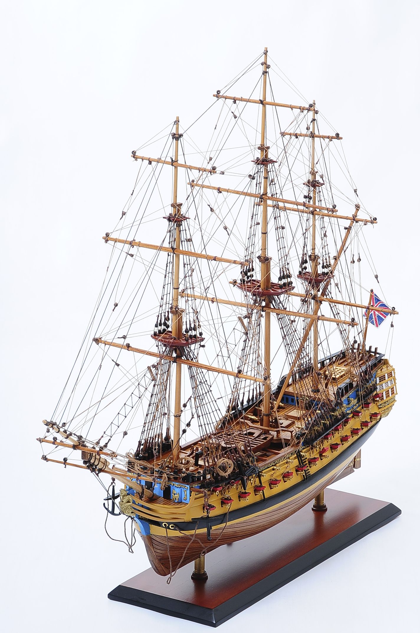 516-6140-HMS-Bellona-Model-Ship-Superior-Range.jpg
