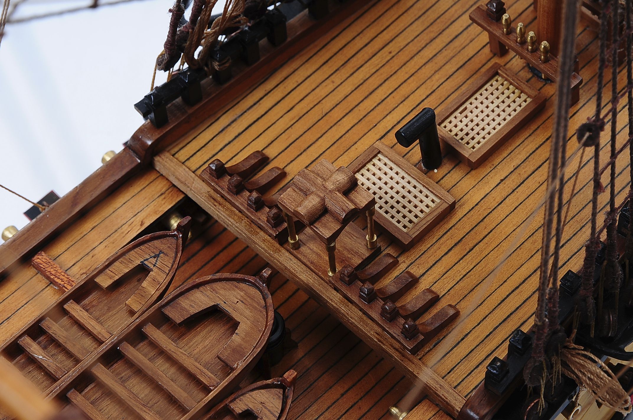516-6154-HMS-Bellona-Model-Ship-Superior-Range.jpg