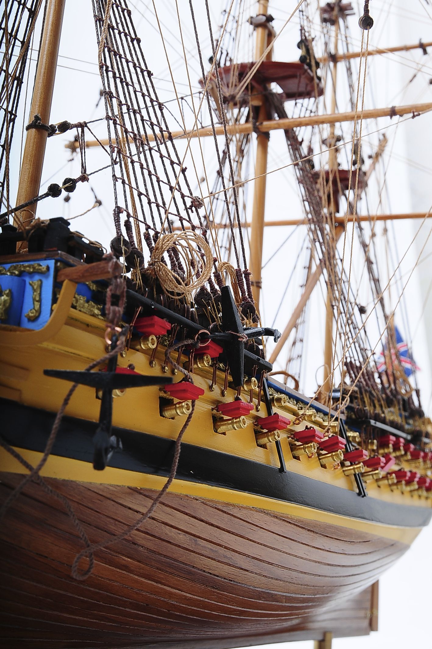 516-6166-HMS-Bellona-Model-Ship-Superior-Range.jpg