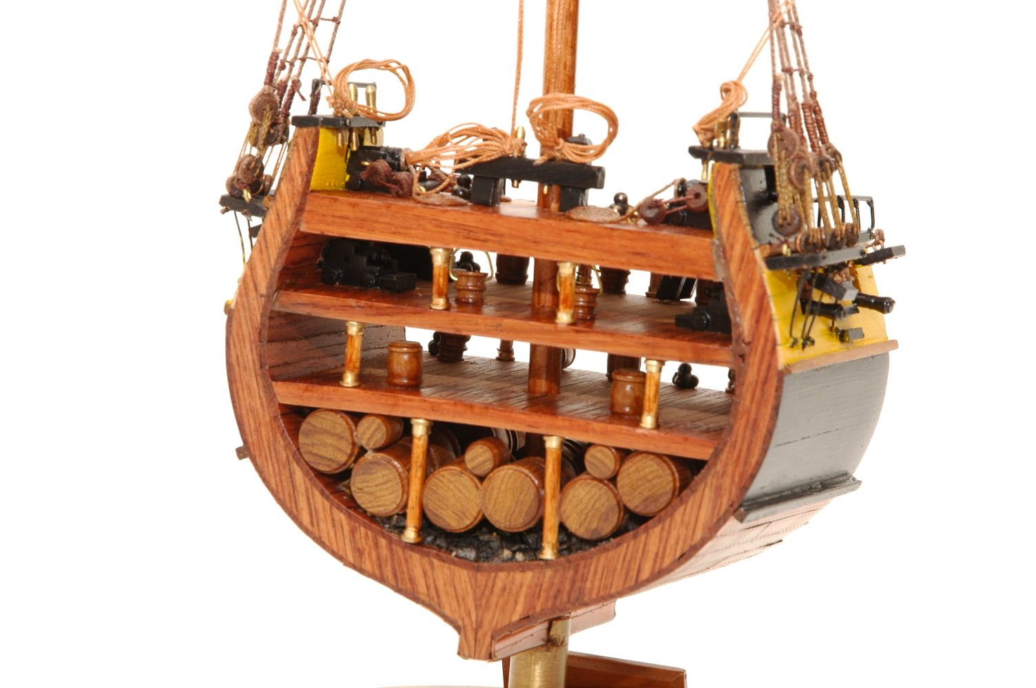 548-8337-HMS-Surprise-Cross-Section-Superior-Range.jpg