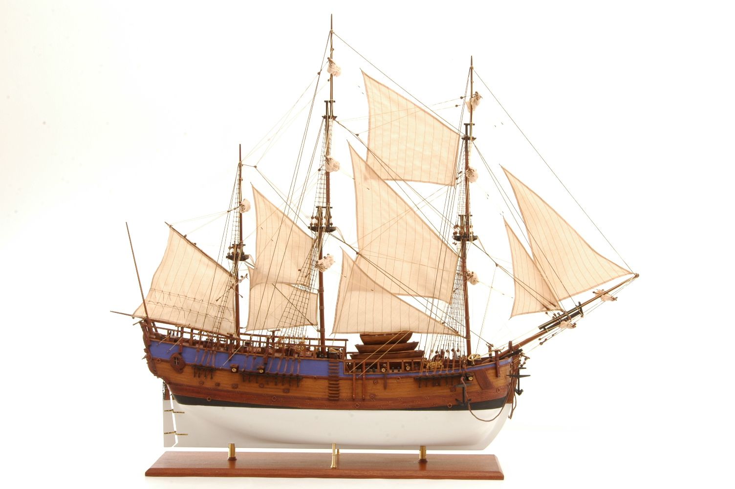 HMS Endeavour Display Ship Model (Premier Range) - Premier Ship Models