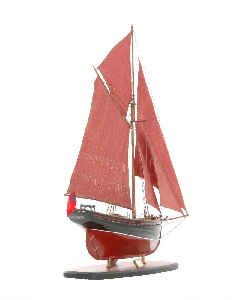 654-6199-Jolie-Brise-Model-Yacht-Premier-Range.jpg