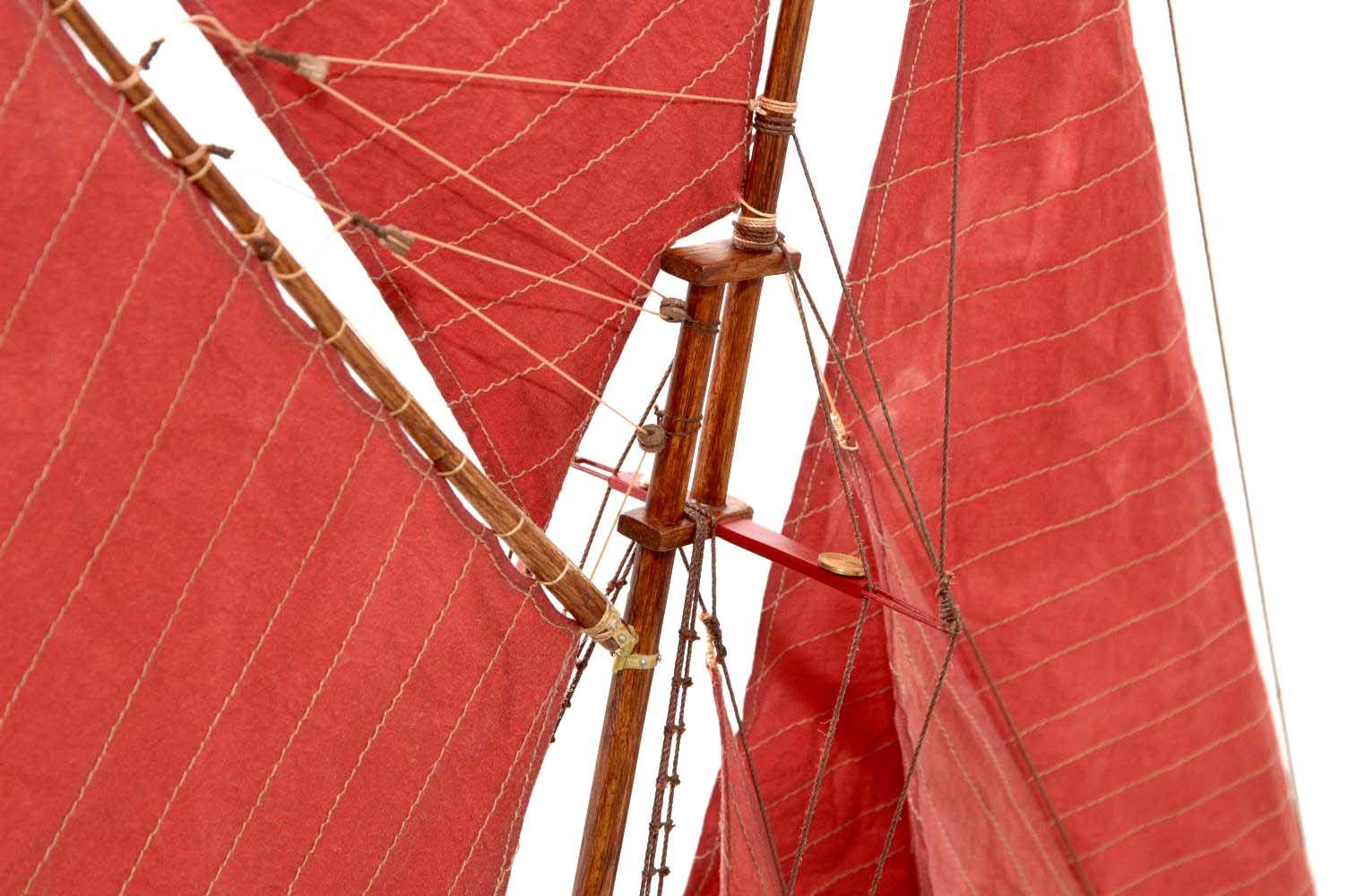 654-6202-Jolie-Brise-Model-Yacht-Premier-Range.jpg